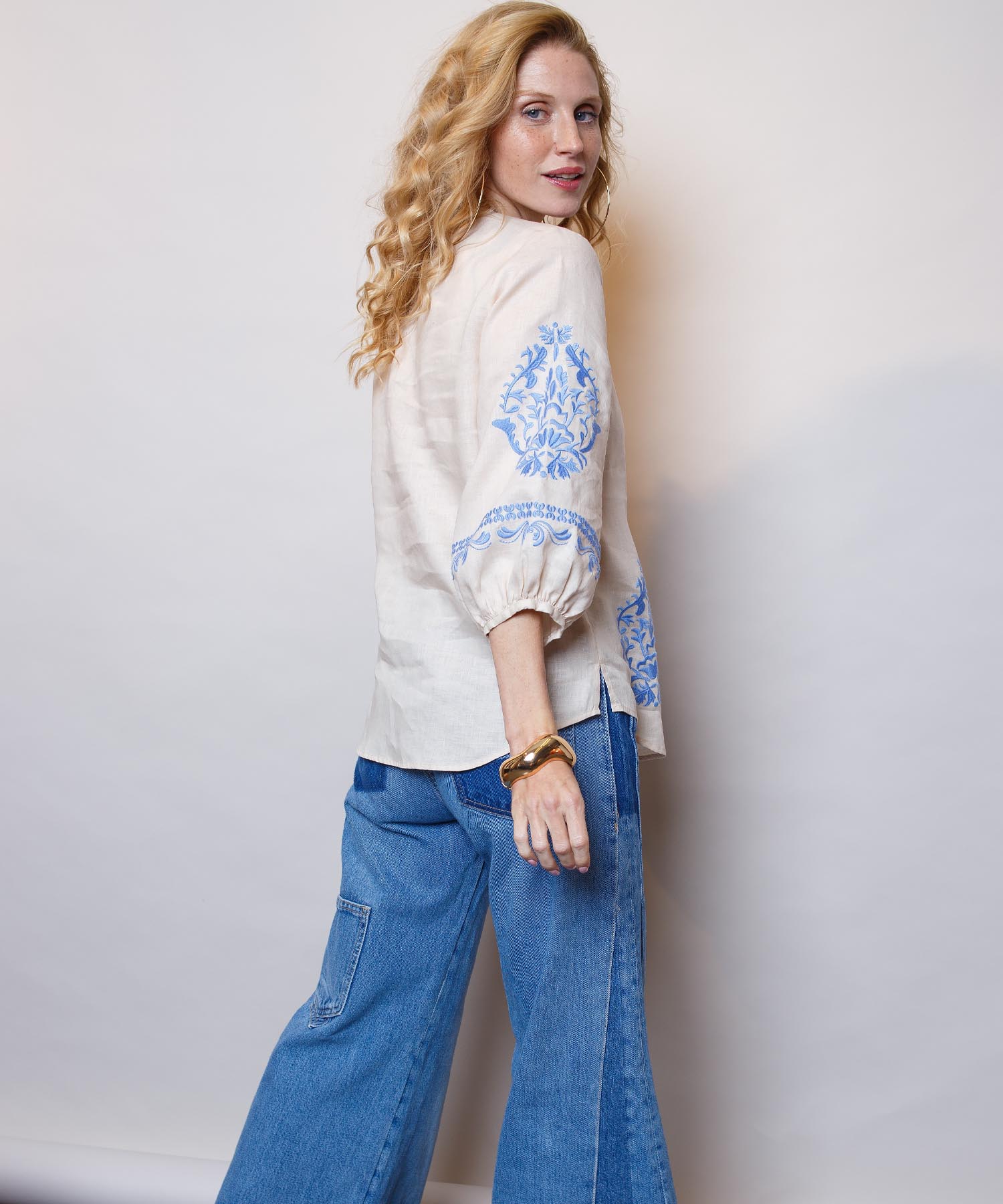 Emily van den Bergh lässige Shirtbluse mit Stickerei aus Leinen