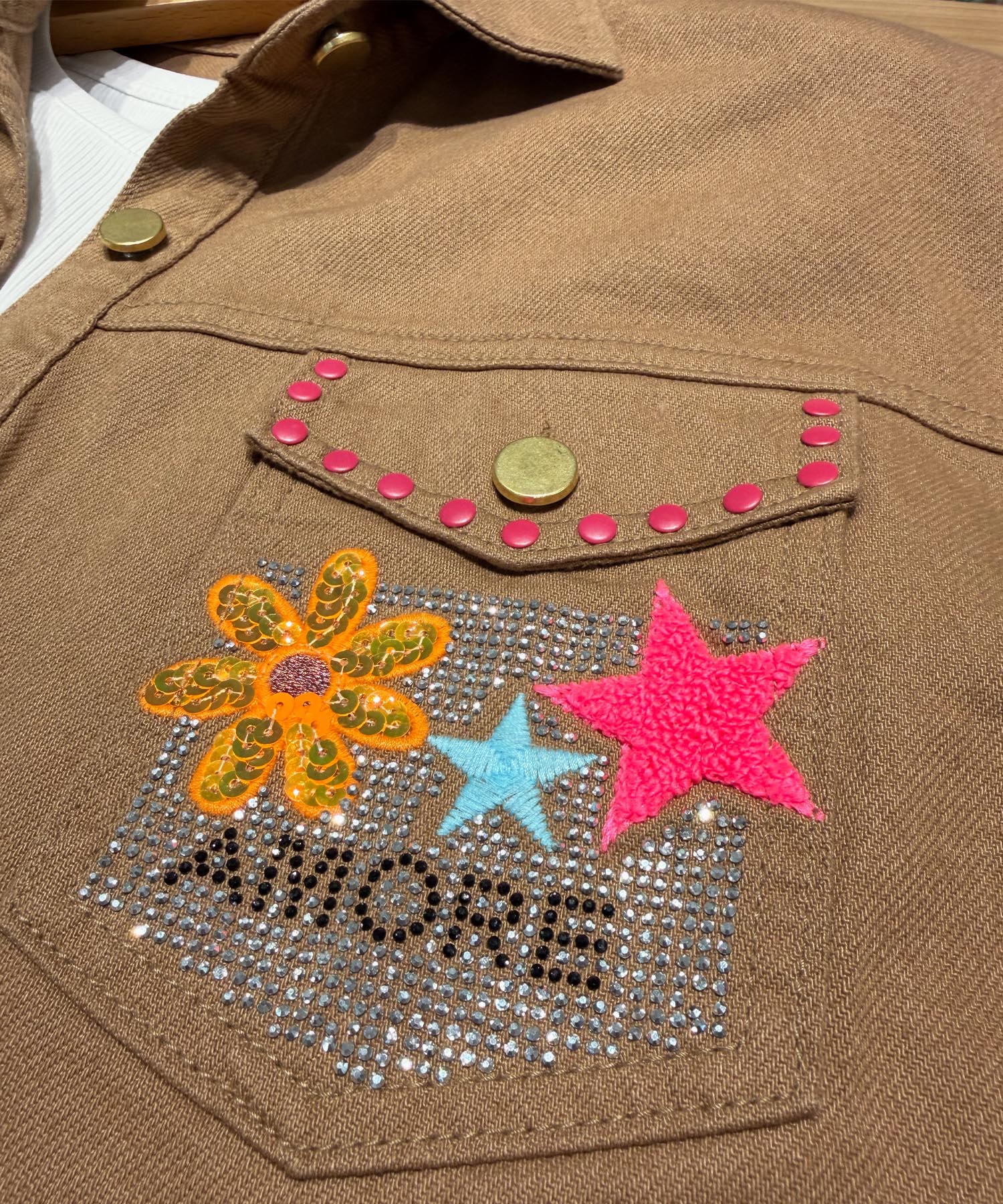 Grace Jeansjacke aus reiner Baumwolle mit Statement-Details | Modehaus Wörmann