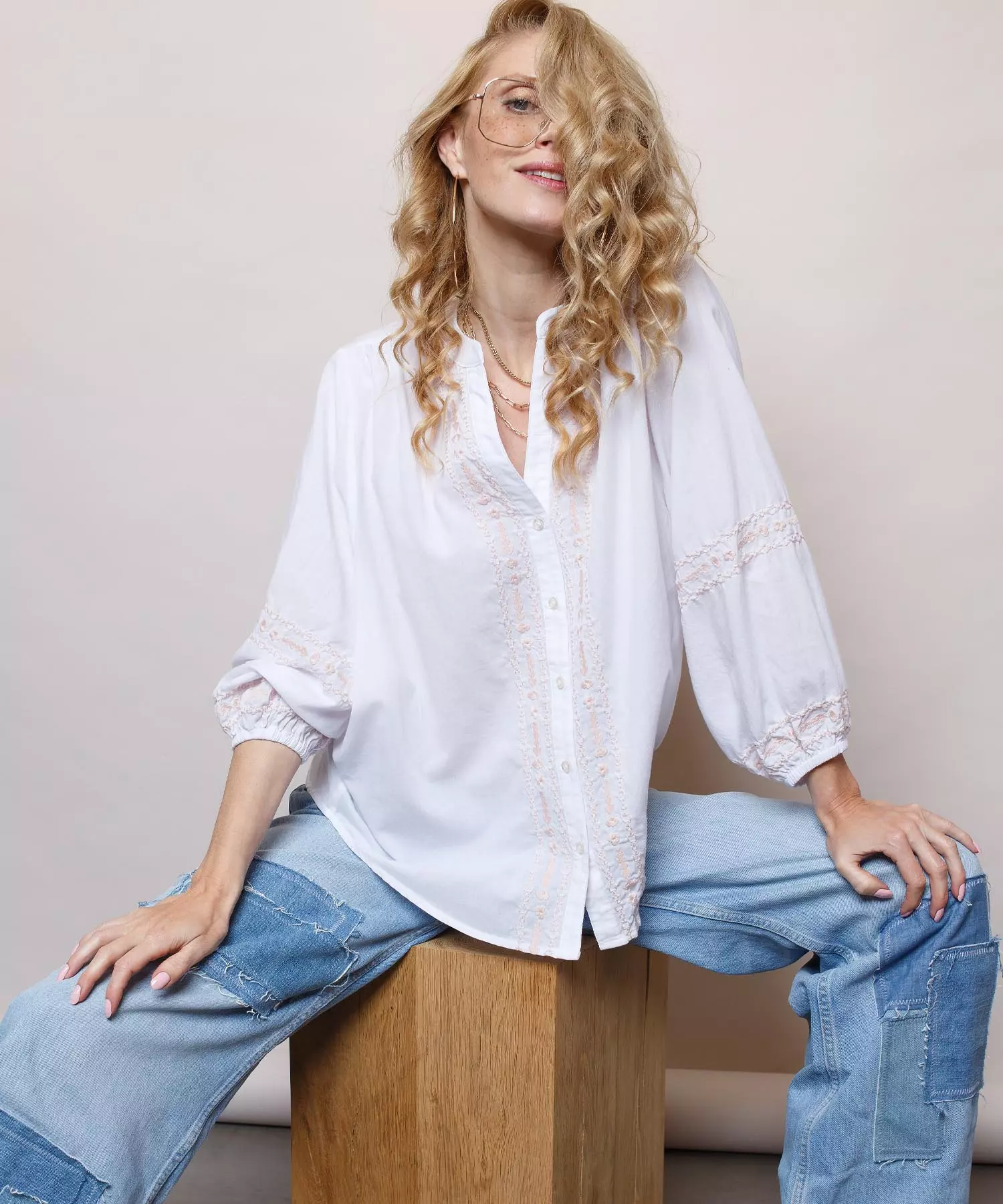 Emily van den Bergh lässige Bluse mit Stickerei