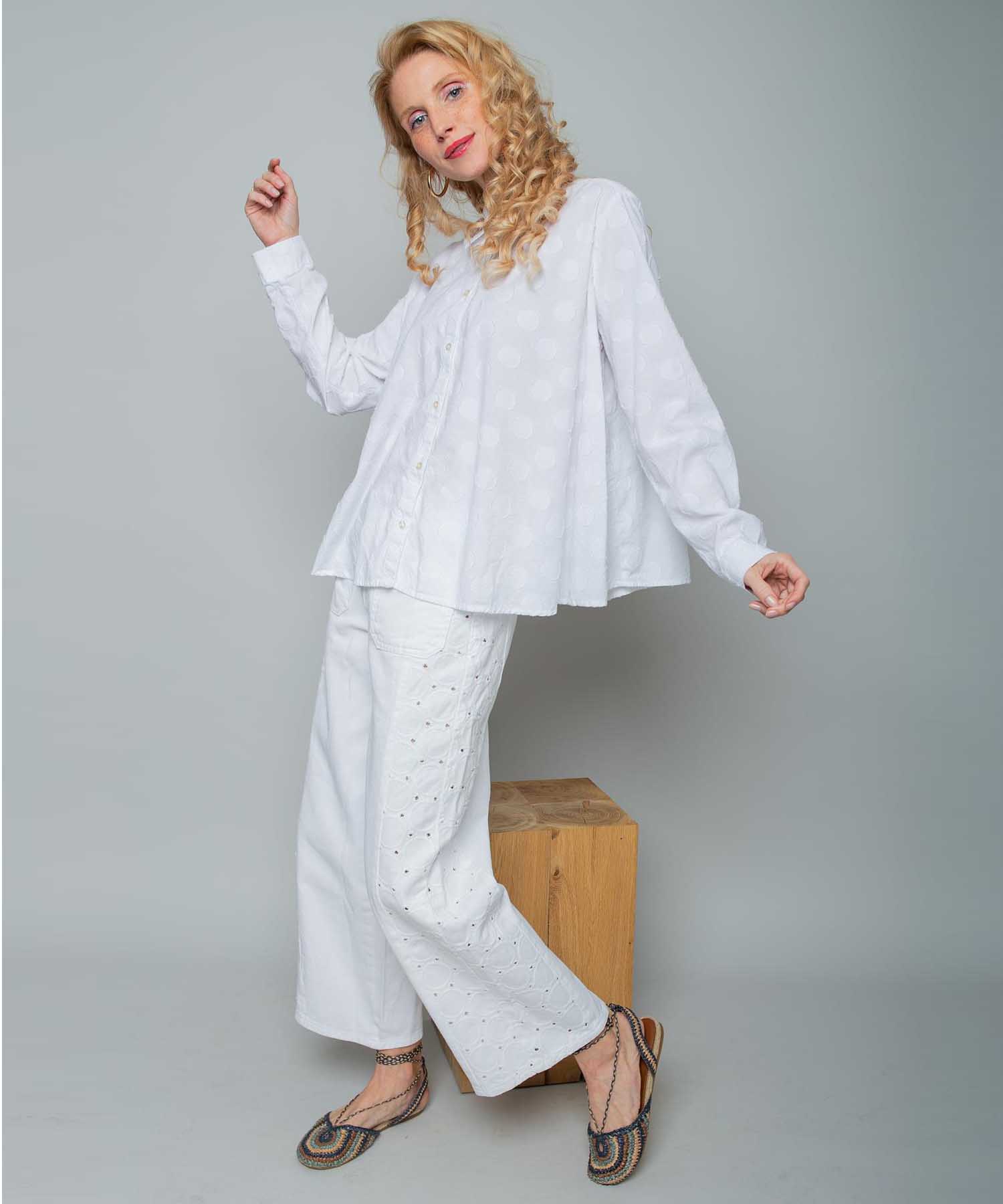 Emily van den Bergh Glockige Hemdbluse mit gewebten Dots | Modehaus Wörmann