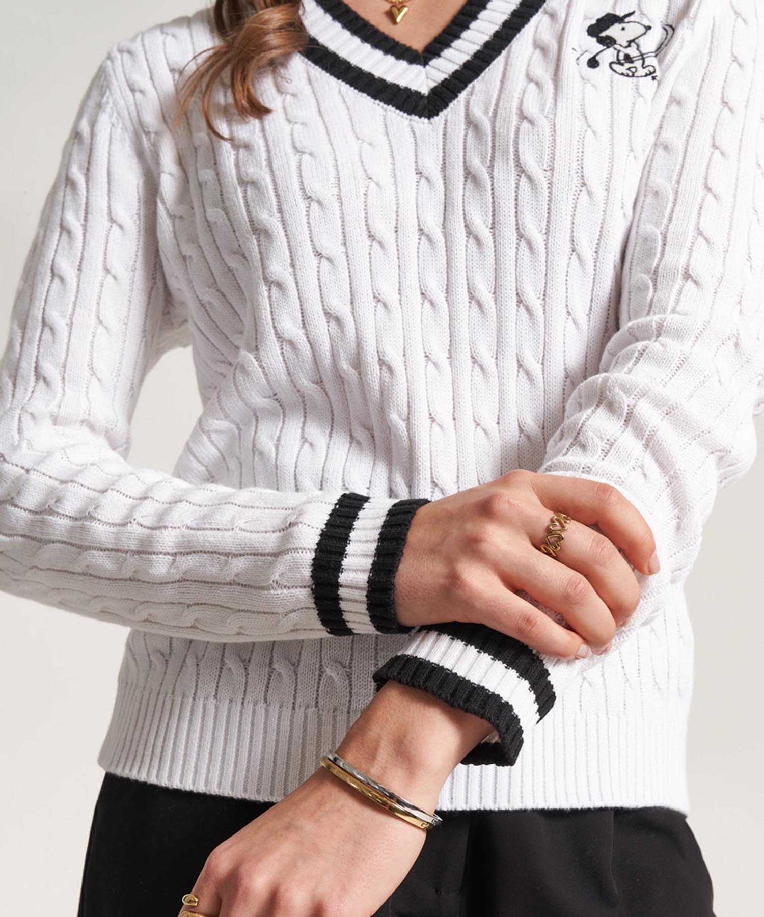 Princess goes Hollywood Zopfpullover mit Snoopy in weiss mit Kontrast
