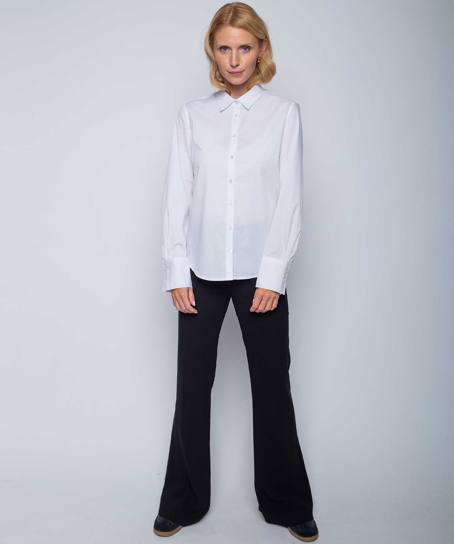 Emily van den Bergh Hemdbluse in weiss aus Baumwollstretch