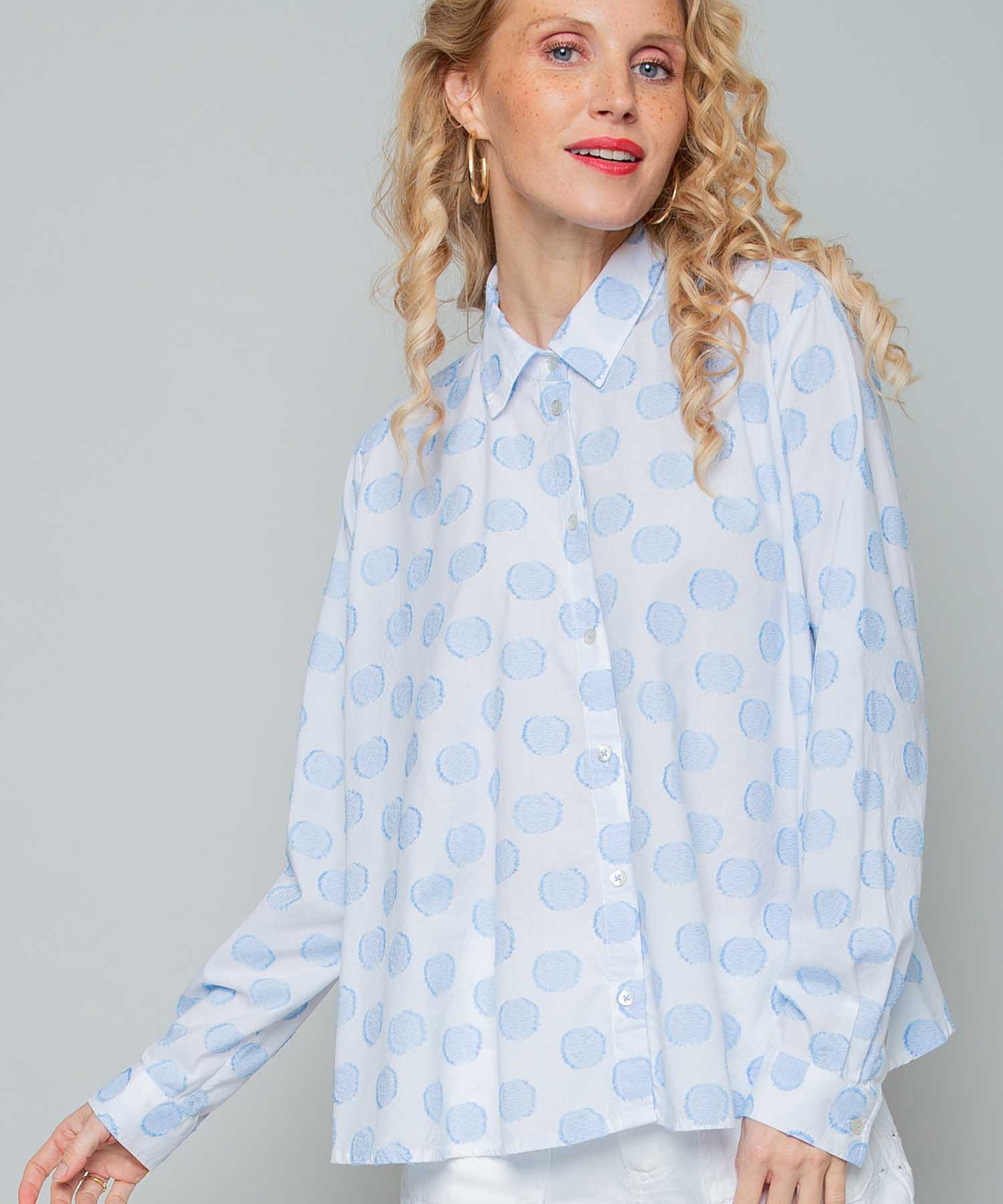Emily van den Bergh Glockige Hemdbluse mit gewebten Dots | Modehaus Wörmann
