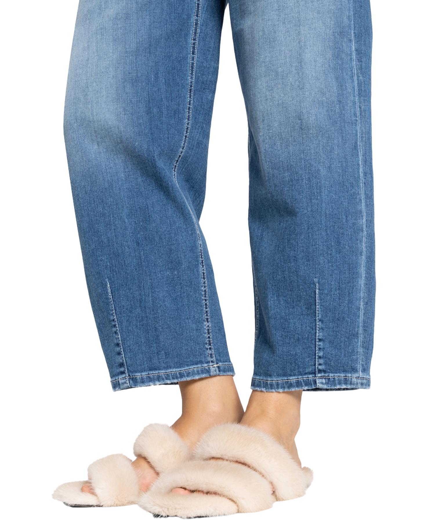 Cambio Jeans Elin |  lässige Jeans für stilvolle Looks in mittelblauer Waschung