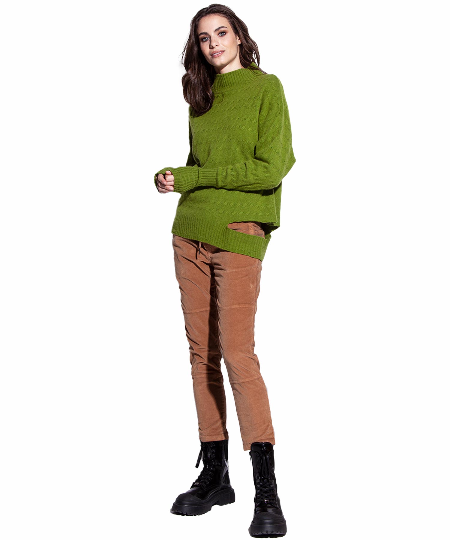 Funky Staff Hose You4 aus gewaschenem Samt in caramel