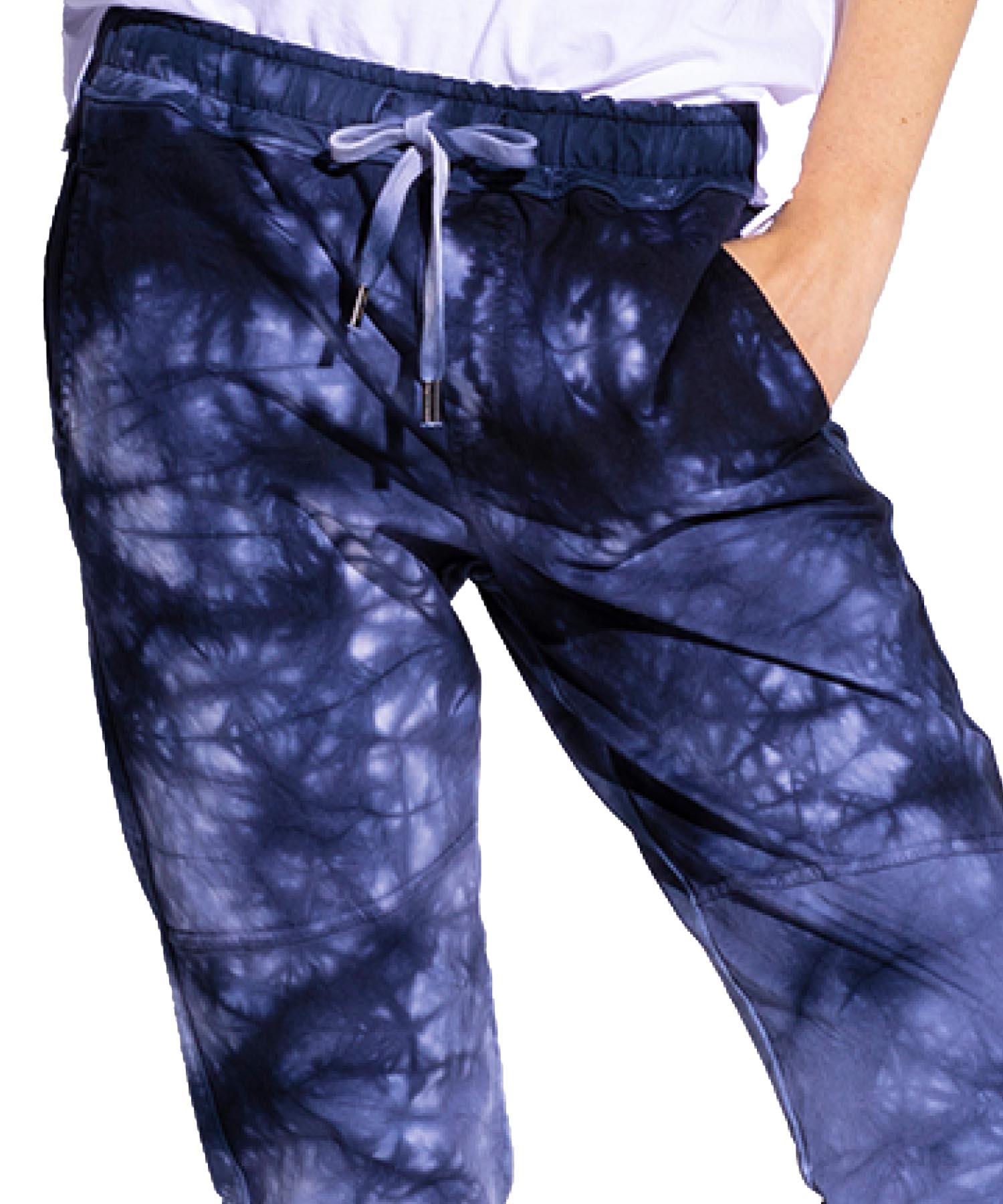 Hose You Two im Materialmix in Batik