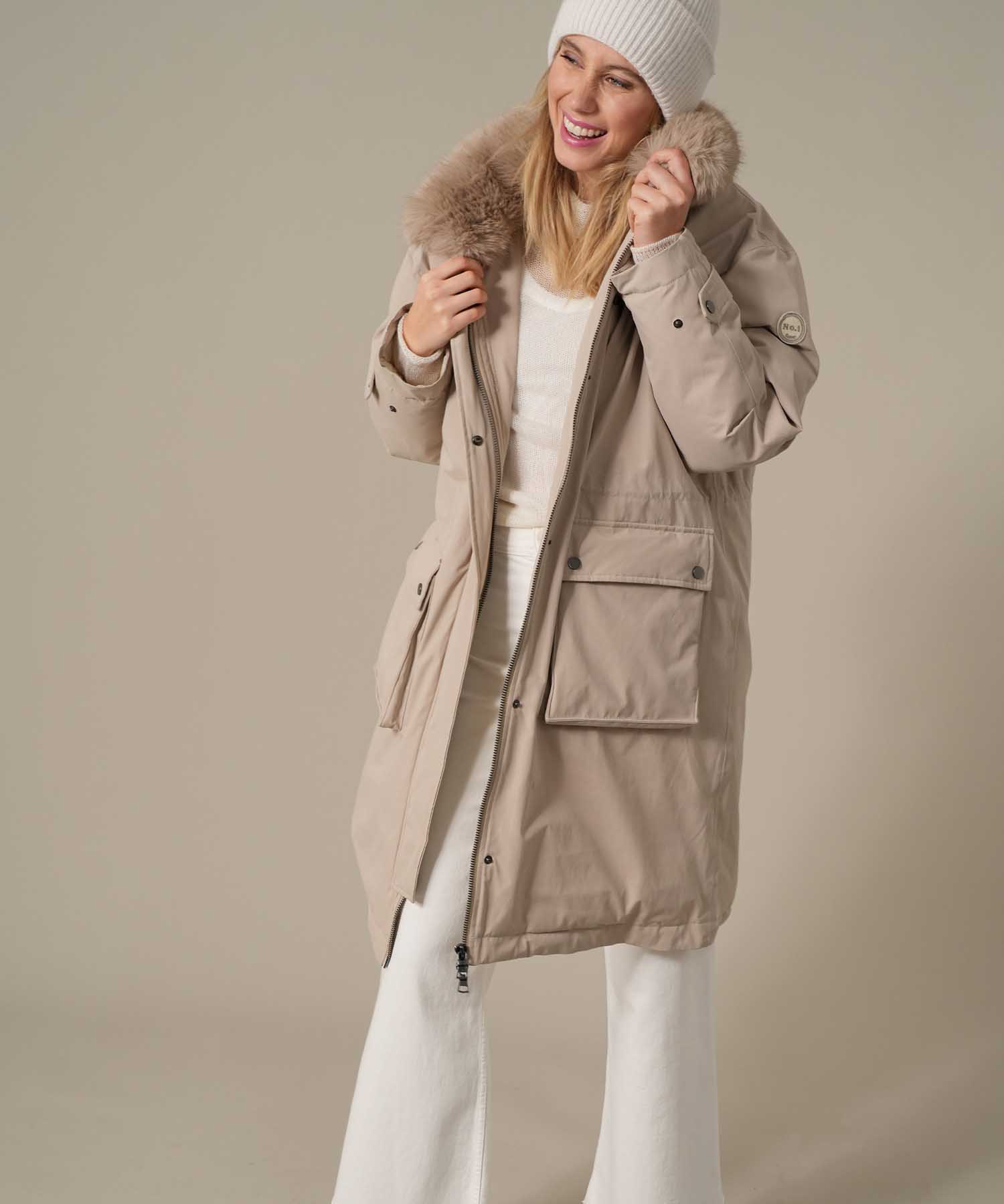 Como No 1 Parka in sand mit Webpelzbesatz