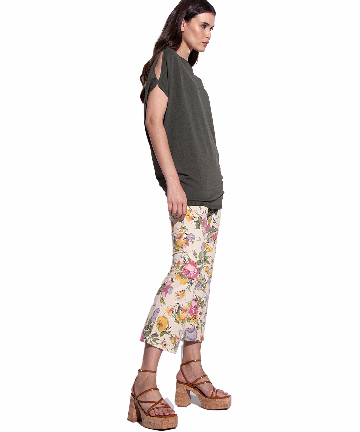 Funky Staff Hose Sia im Coloured Flowers Print