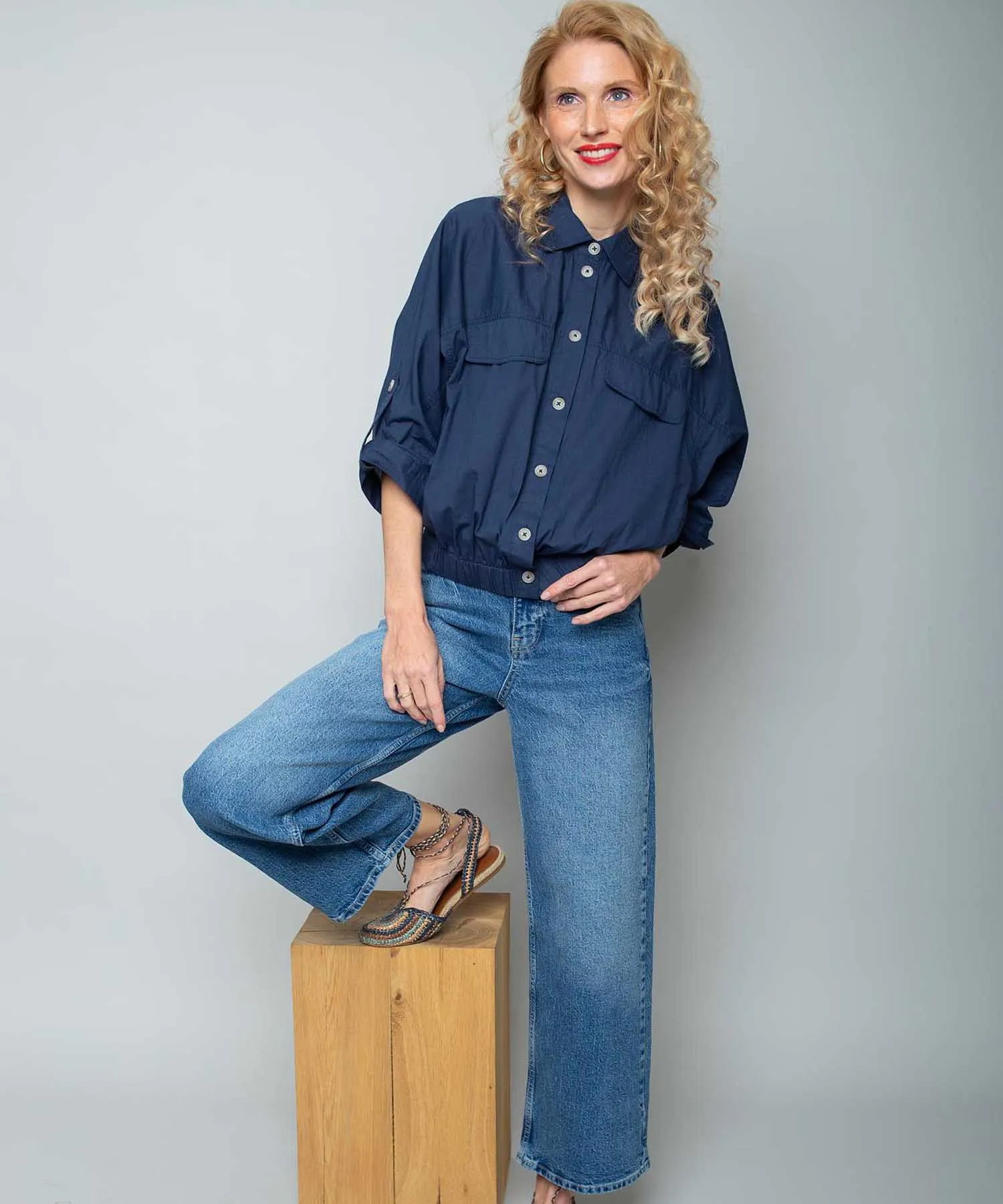 Emily van den Bergh Blusen-Blouson aus Lyocell in Dunkelblau