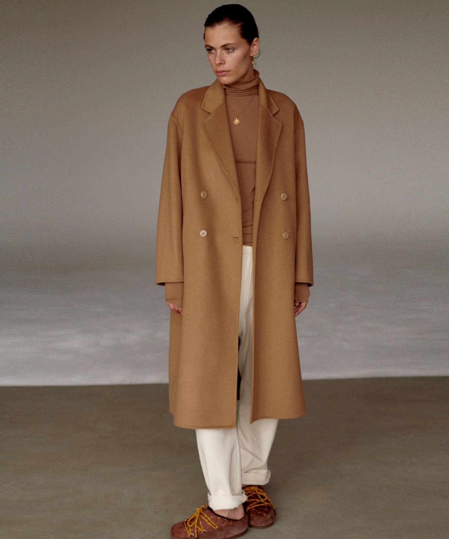 Penn and Ink Mantel aus Wolle in camel