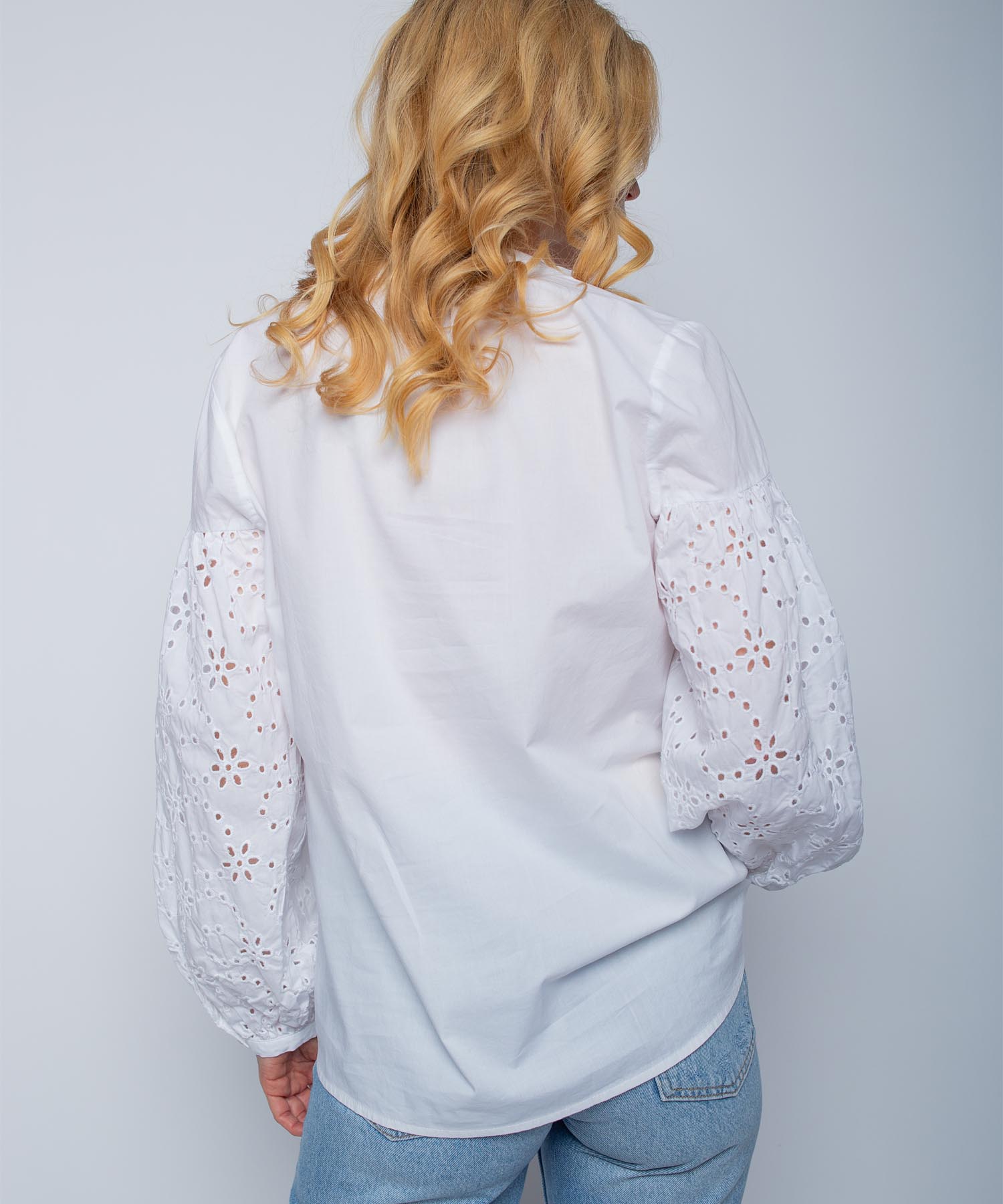 Emily van den Bergh Bluse mit Stickerei in weiss