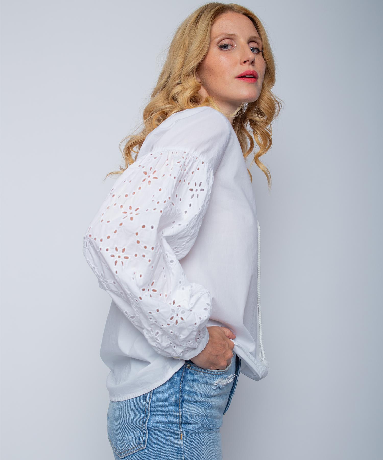 Emily van den Bergh Bluse mit Stickerei in weiss
