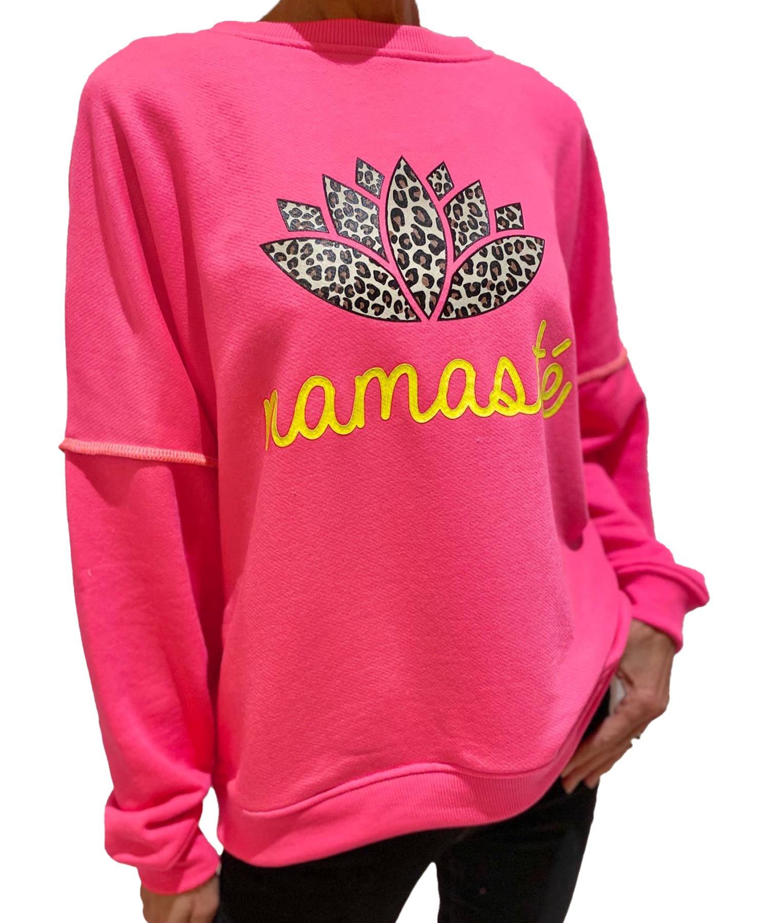 Miss Goodlife Sweat Namasté Leo in pink