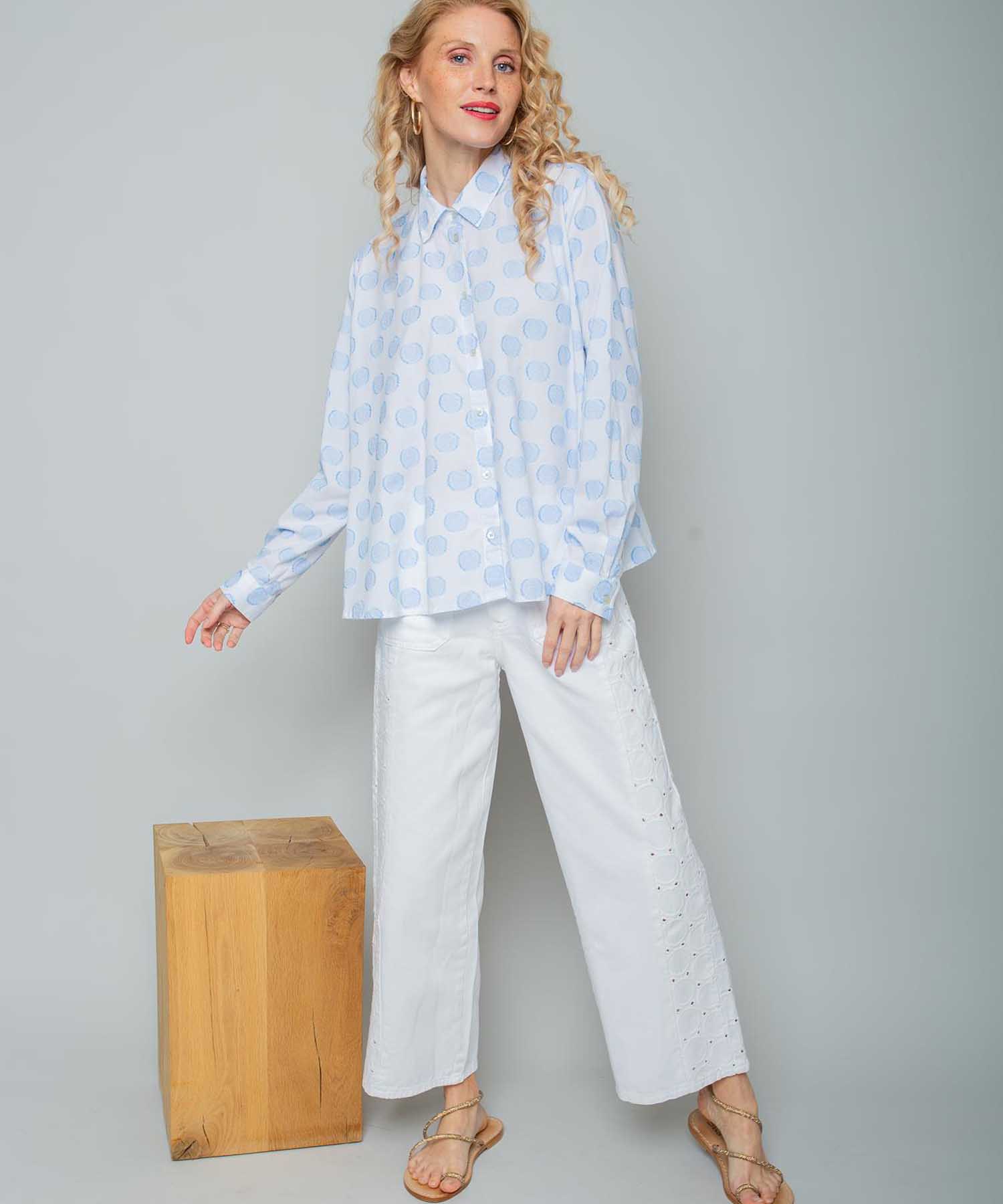 Emily van den Bergh Glockige Hemdbluse mit gewebten Dots | Modehaus Wörmann